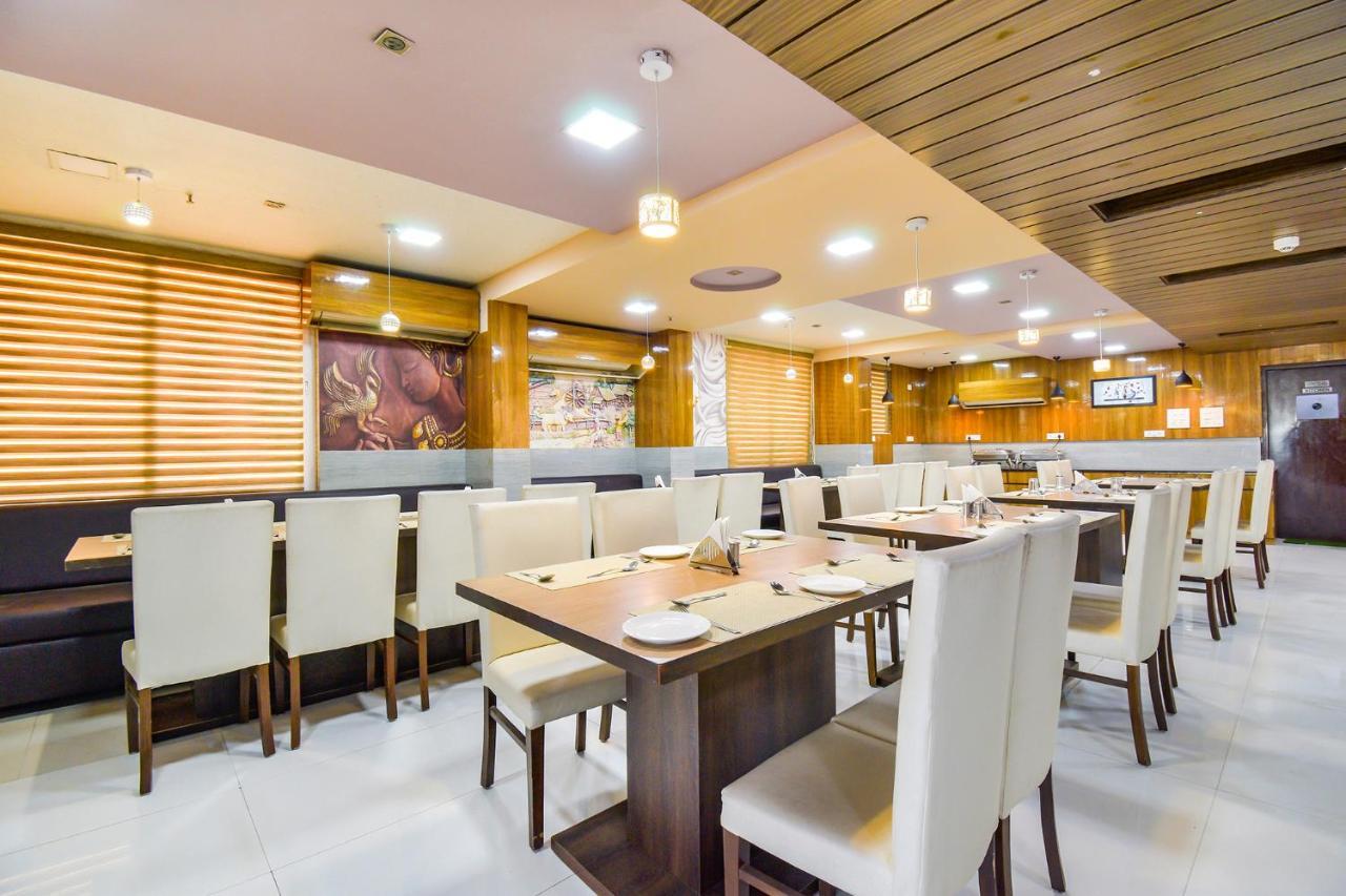 Fabhotel Kohinoor Plaza Ahmedabad Eksteriør bilde