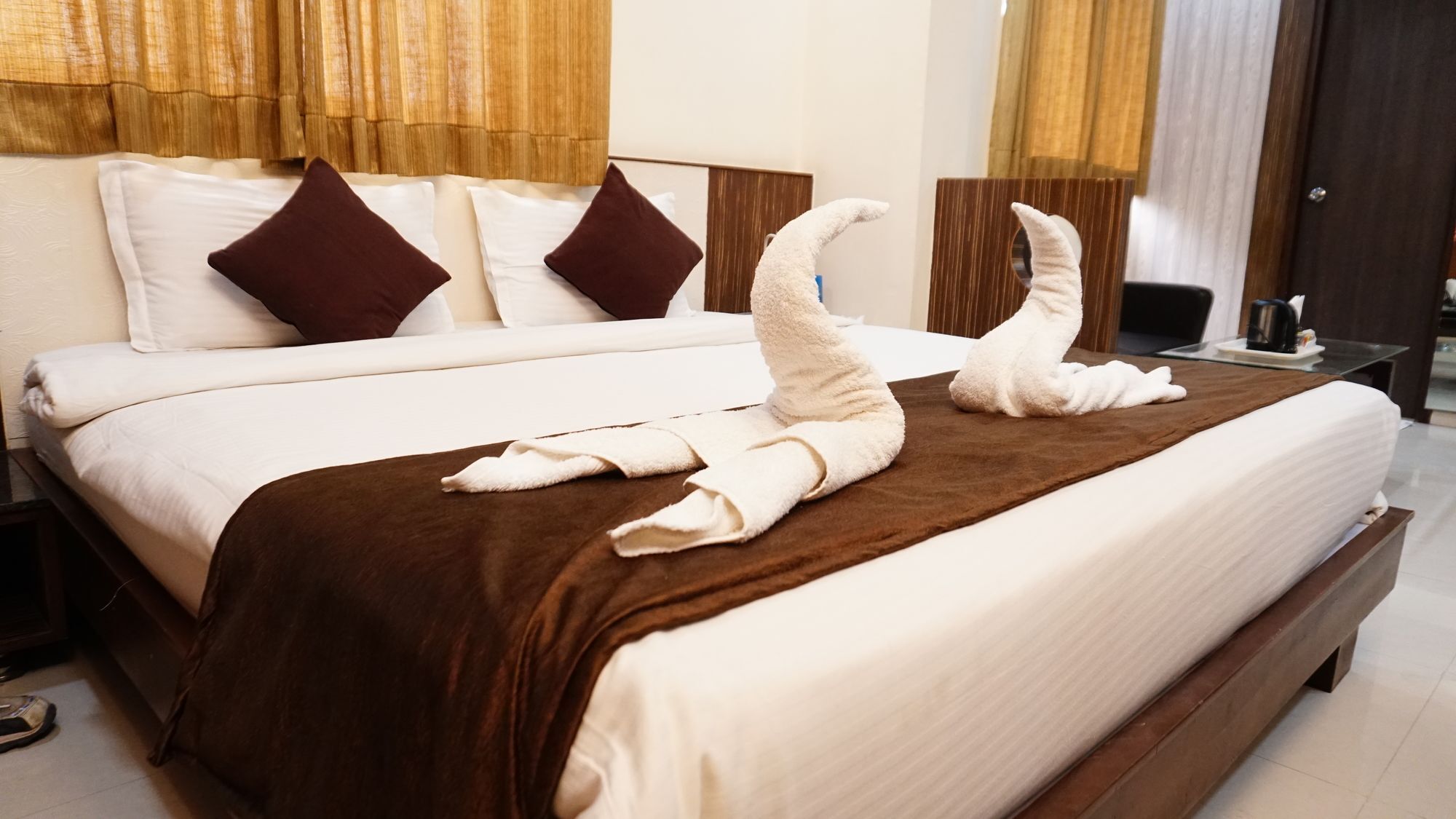 Fabhotel Kohinoor Plaza Ahmedabad Eksteriør bilde